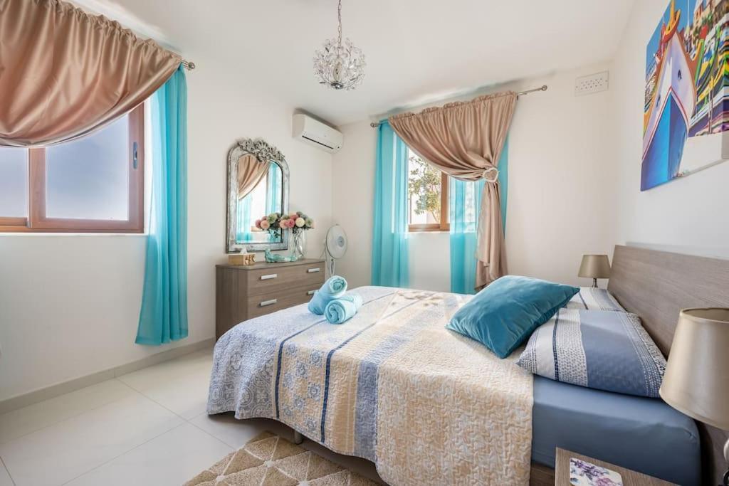 Ferienwohnung Seagull Penthouse Marsaxlokk Exterior foto