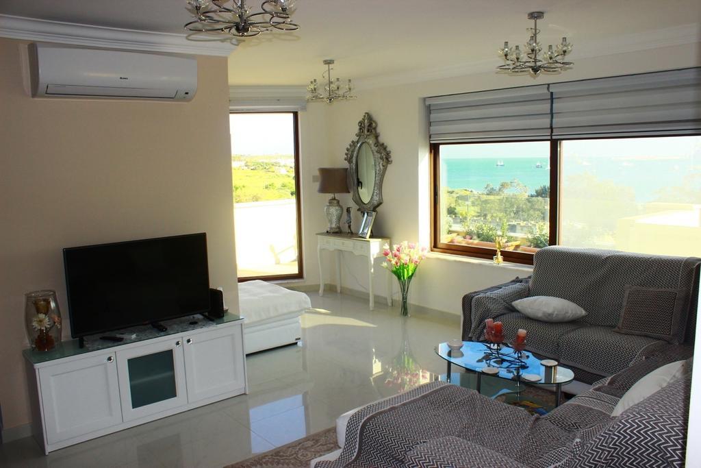 Ferienwohnung Seagull Penthouse Marsaxlokk Exterior foto
