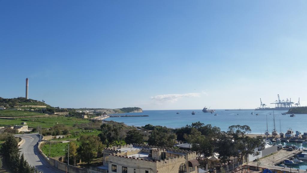 Ferienwohnung Seagull Penthouse Marsaxlokk Exterior foto