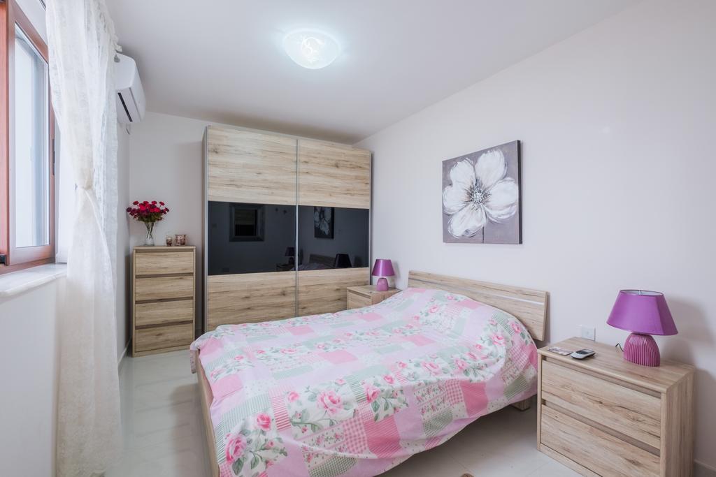 Ferienwohnung Seagull Penthouse Marsaxlokk Exterior foto